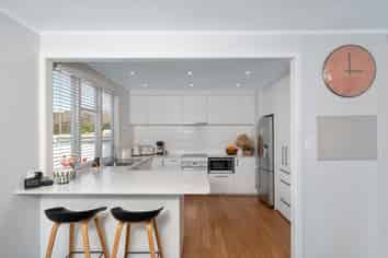 35 Kapiti Crescent, Titahi Bay