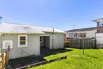 8A Corunna Road, Milford