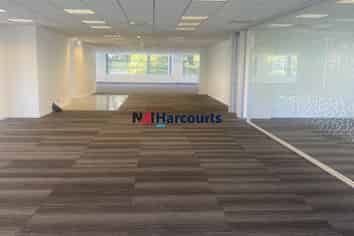 Premium Quality First Floor Office 583 sqm 