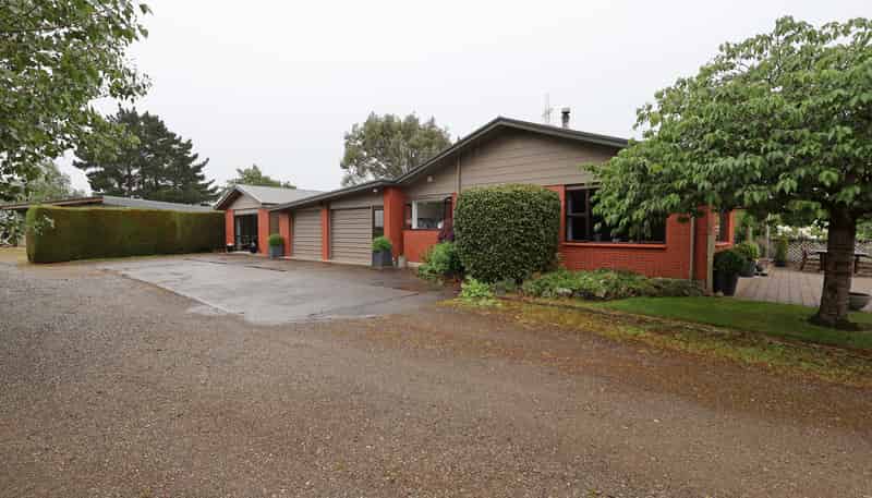 384 Flora Road East, Makarewa