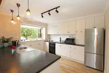 384 Flora Road East, Makarewa