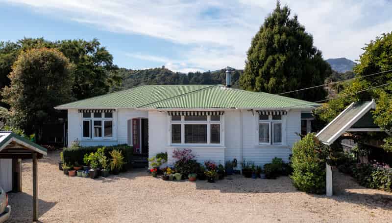 188 Commercial Street, Takaka