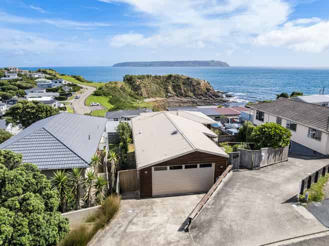 25 Richard Street, Titahi Bay