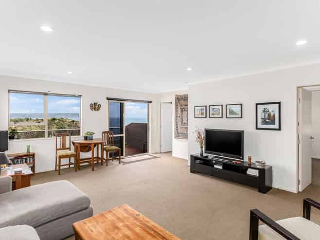 25 Richard Street, Titahi Bay