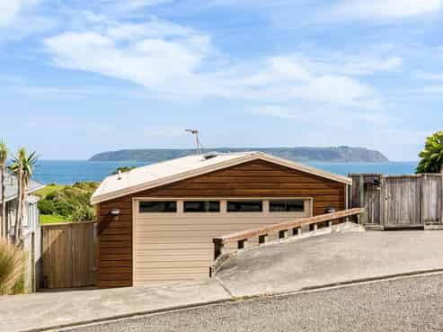 25 Richard Street, Titahi Bay