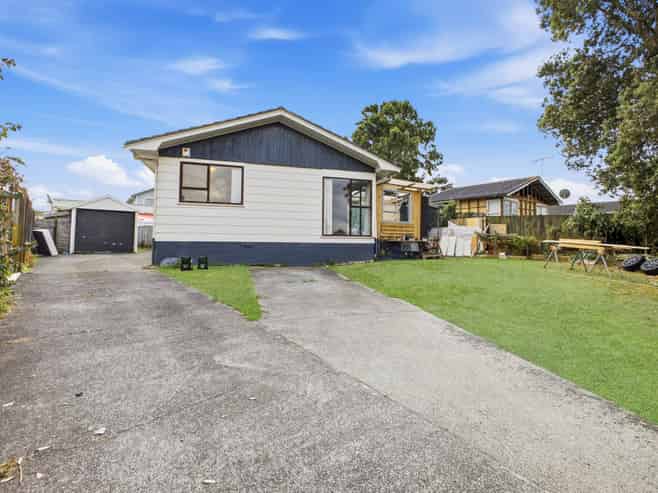 35 John Walker Drive, Manurewa