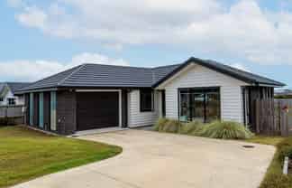 23 Opouatu Avenue, Glenbrook