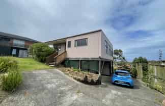 11 Ripiro Drive, Baylys Beach
