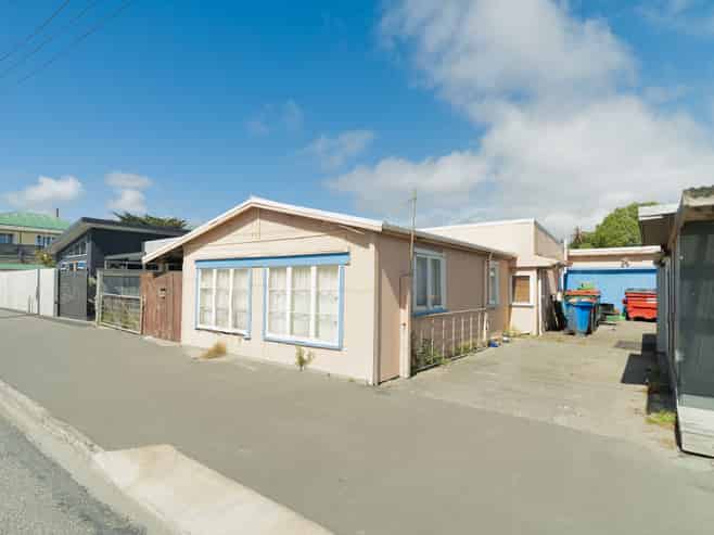 Rare coastal commercial - Auction 