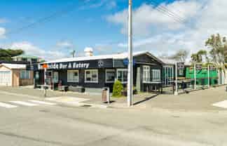 Rare coastal commercial - Auction 