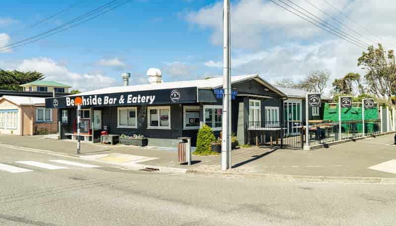 683 - 685 Waitarere Beach Road, WAITARERE BEACH