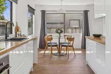 72 Blomfield Street, Pukehangi