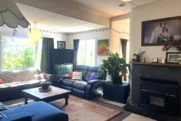 Nelson & Bays - Address withheld