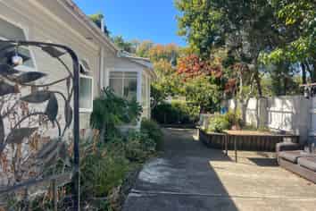 Nelson & Bays - Address withheld