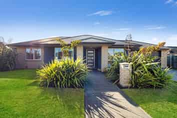 45 Pentire Parade, Lincoln