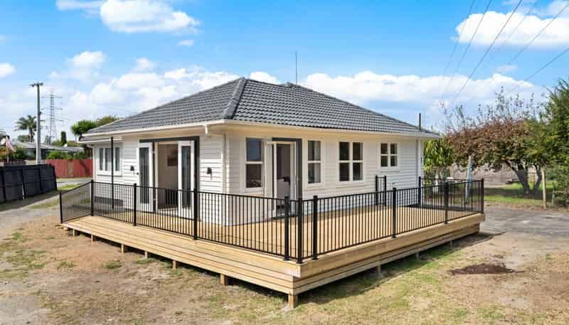 10 Lynn Place, Otara