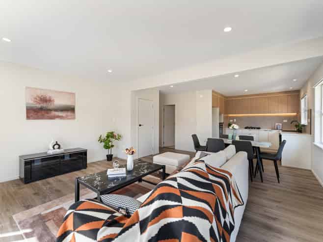 10 Lynn Place, Otara