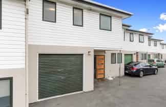 2/23 Austin Street, Sydenham