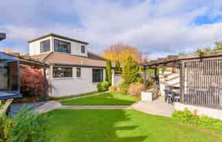 8 Cherry Court, Wanaka