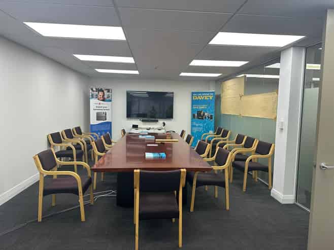 CBRE | 2,500sqm Penrose Industrial