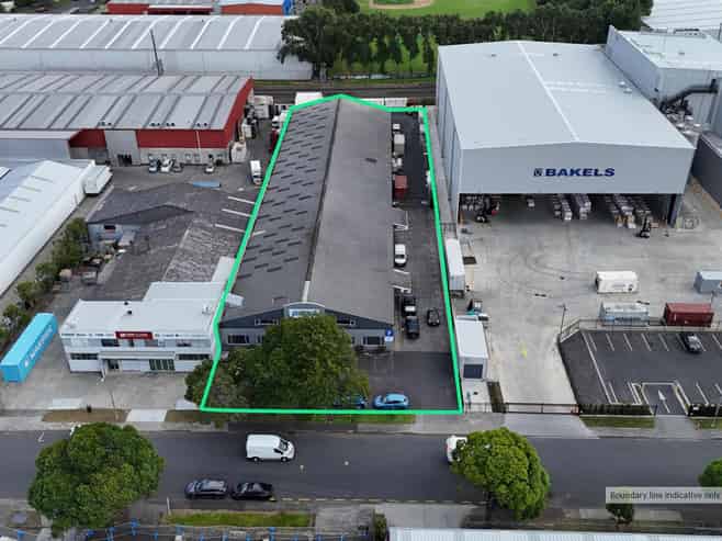 CBRE | 2,500sqm Penrose Industrial