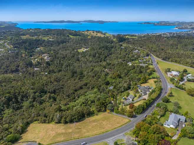 25 Mahurangi East Road, Sandspit