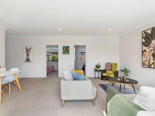 30b Elizabeth Street, Orewa