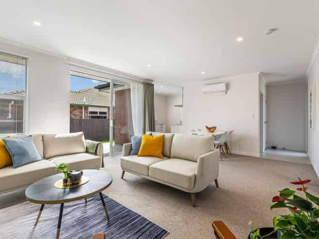 30b Elizabeth Street, Orewa