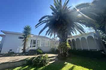 22 East Street, Terrace End