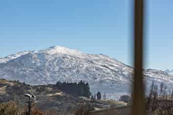 111/24 Hawthorne Drive, Frankton