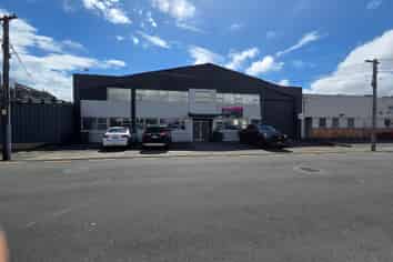 Exceptional Warehouse