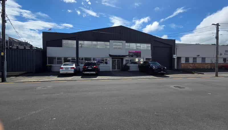 67 Fitzherbert St Petone, Petone