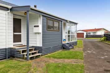 8 Ponderosa Place, Opunake