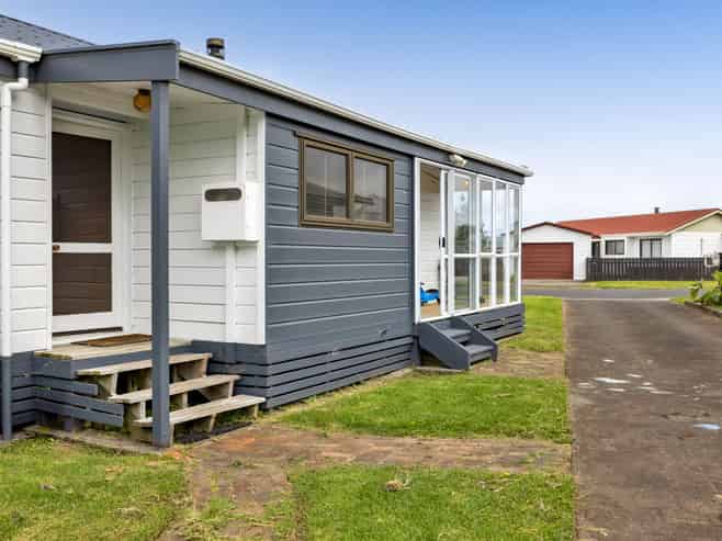 8 Ponderosa Place, Opunake