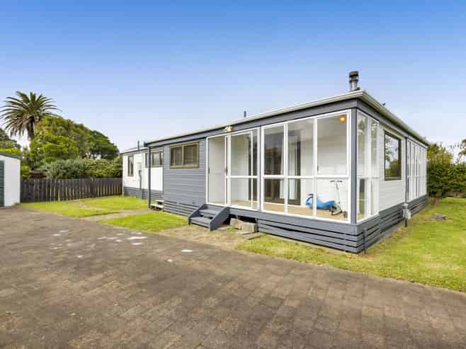 8 Ponderosa Place, Opunake