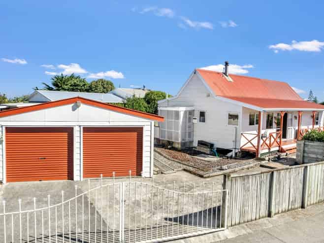 10 Taonui Street, Waitarere Beach