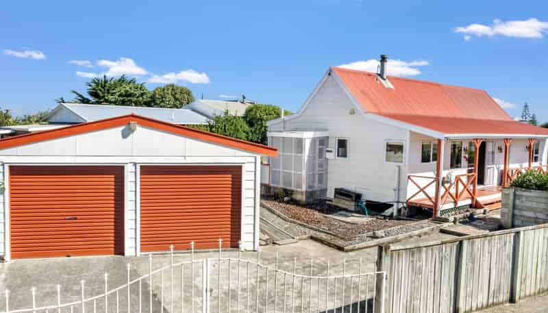 10 Taonui Street, Waitarere Beach