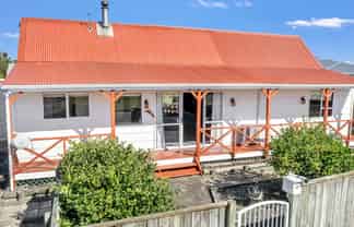 10 Taonui Street, Waitarere Beach