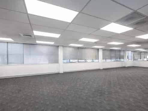 CBRE | Large-Scale Warehouse with Flexible Options