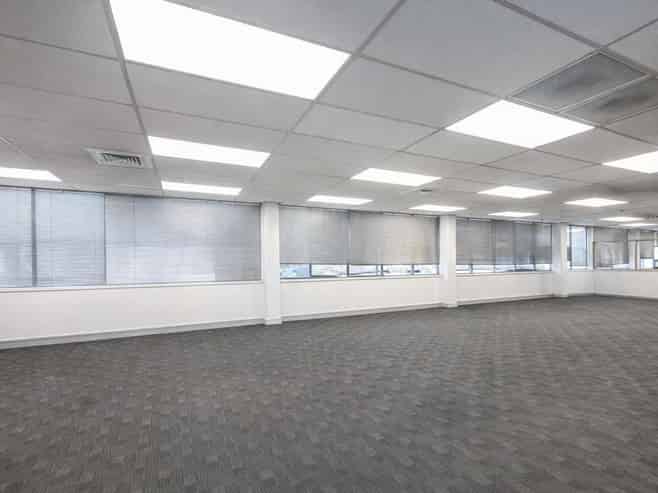 CBRE | Large-Scale Warehouse with Flexible Options