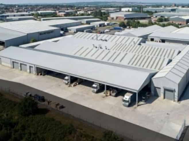CBRE | Large-Scale Warehouse with Flexible Options