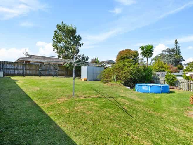 6 Springside Place, NEW LYNN