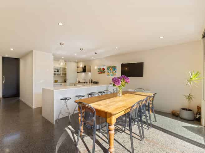 200 Kennedys Bush Road, Kennedys Bush