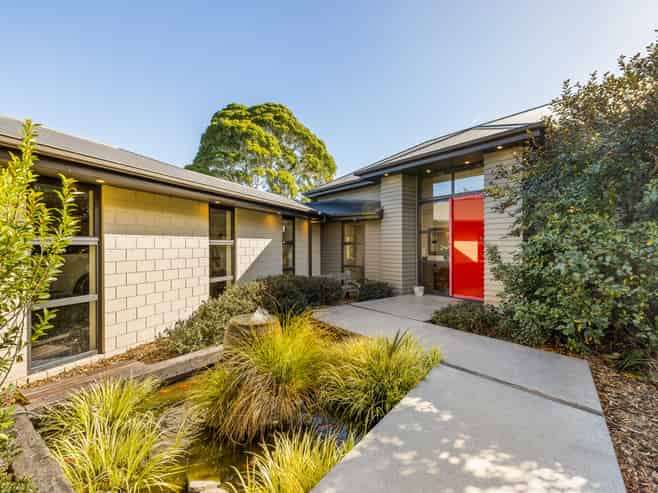 200 Kennedys Bush Road, Kennedys Bush