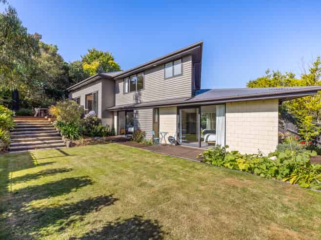 200 Kennedys Bush Road, Kennedys Bush