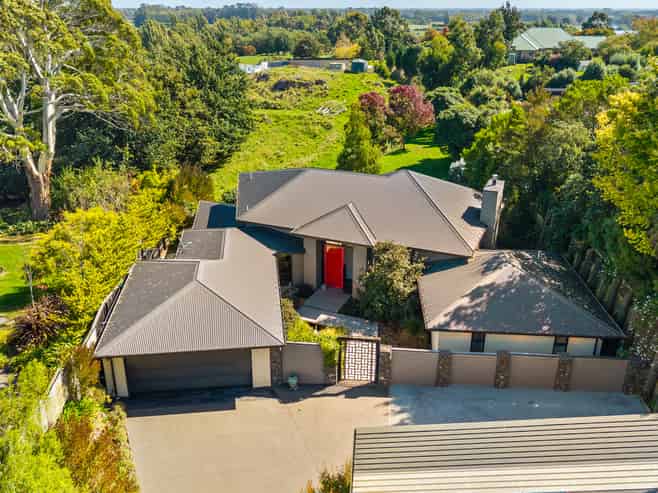 200 Kennedys Bush Road, Kennedys Bush