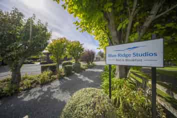 Blue Ridge Studios Bed & Breakfast