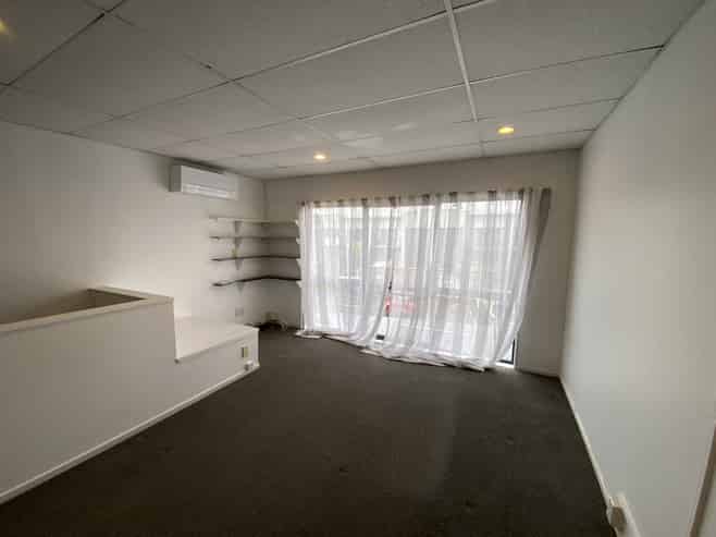 Auckland - Address withheld