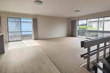 4/ Main Highway, Ellerslie