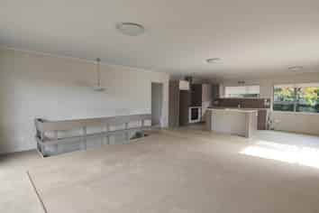 4/ Main Highway, Ellerslie